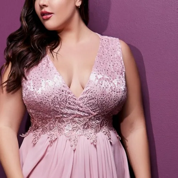 Plus size pink,red,blue new long sleeveless lace v neck dress