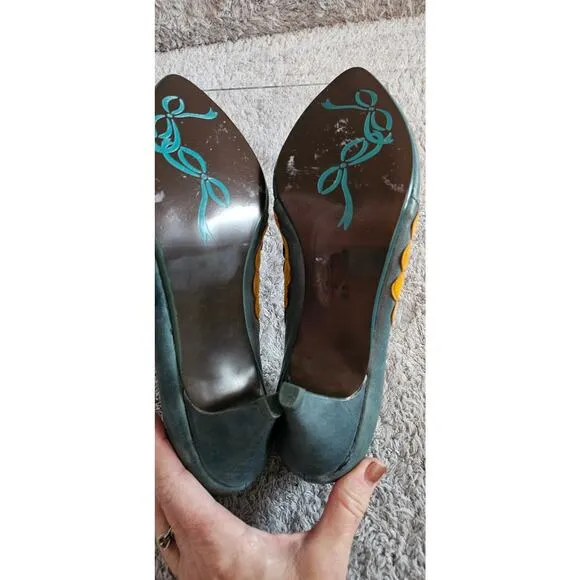 Poetic License Delish Peacock Leather Mary Jane Pump Shoes Women Size 10M Multi