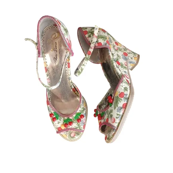 Poetic License Shirley Temple Red and Green Cherry Heels Size 8.5