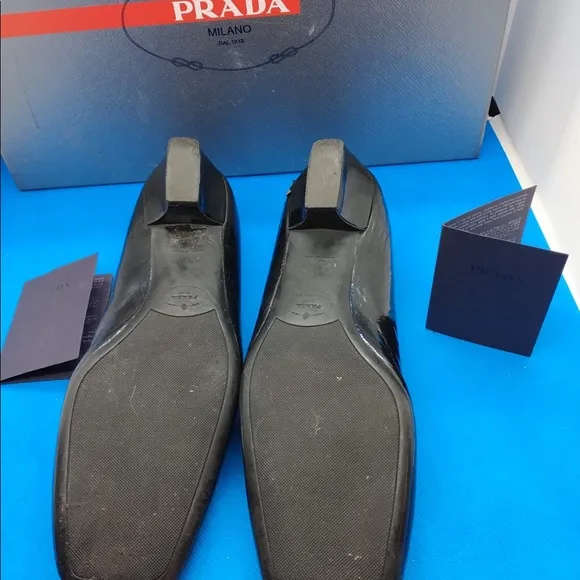 🔥PRADA Black  Leather adjustable Loafer Women’s shoes 35