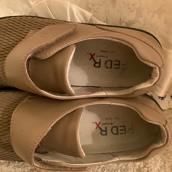 PROPET OLIVIA WOMENS SHOES