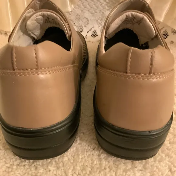 PROPET OLIVIA WOMENS SHOES