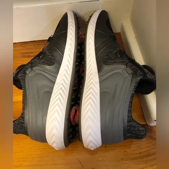 Puma Ignite Waterproof Golf Shoes, size 7 1/2, gently worn, great condition