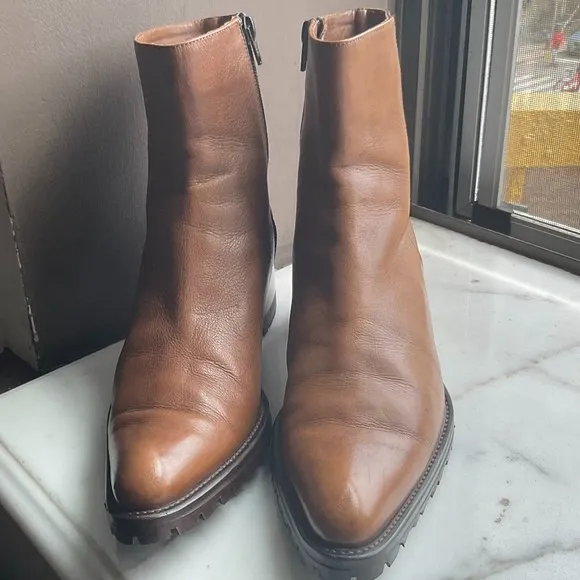 RAFFAELLA VENTURINI vintage carmel leather ankle boots with new Vibram soles