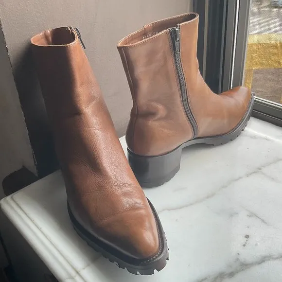 RAFFAELLA VENTURINI vintage carmel leather ankle boots with new Vibram soles