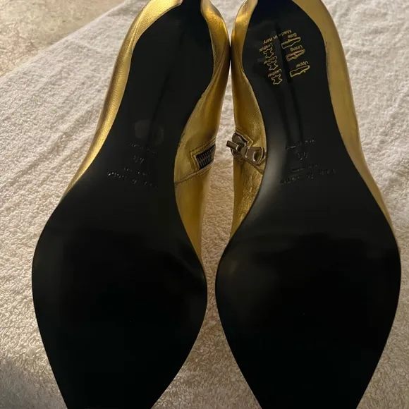 RAG &amp; BONE METALLIC GOLD LEATHER ANKLE BOOTS… SIZE 40/9.5 MEDIUM… NWOB 3” HEELS