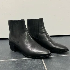 Rag &amp; Bone Women’s ICONS Rover ChelseaBoot blacks size 39.5