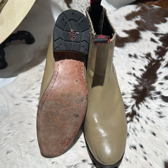 Red Diamond Leather Chelsea Boot Beige Size 28 A11