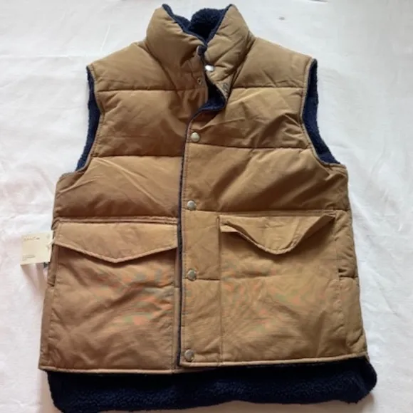 RETIRED Gant RUGGER The REVERSER Vest Khaki/Navy NWT Medium​​​​​​​​