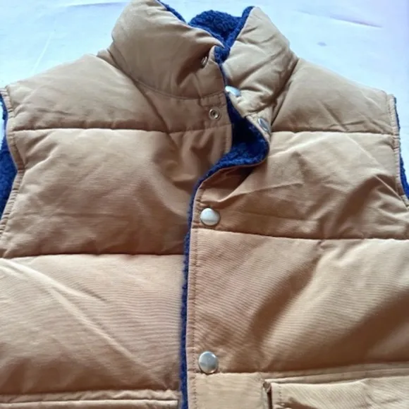 RETIRED Gant RUGGER The REVERSER Vest Khaki/Navy NWT Medium​​​​​​​​