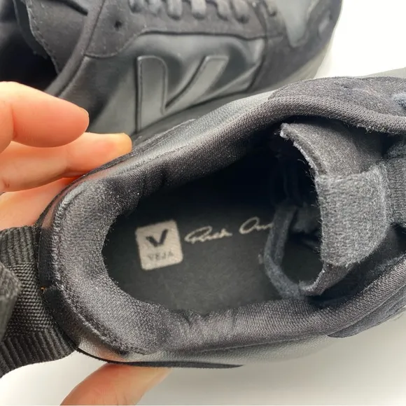 Rick Owens x Veja Hiking Low Top Sneakers Men's 9 / EU 42 Black Leather Shoes