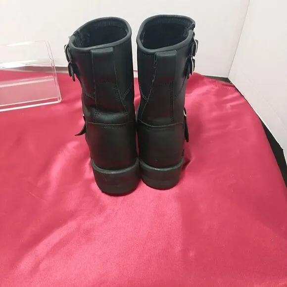 River Road Womens SZ 7 Twin Buckle Motorcycle Boots. Condition is Pre-owned