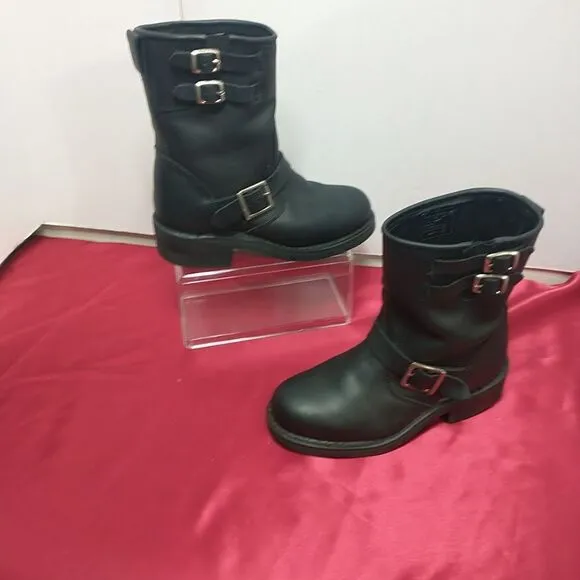 River Road Womens SZ 7 Twin Buckle Motorcycle Boots. Condition is Pre-owned