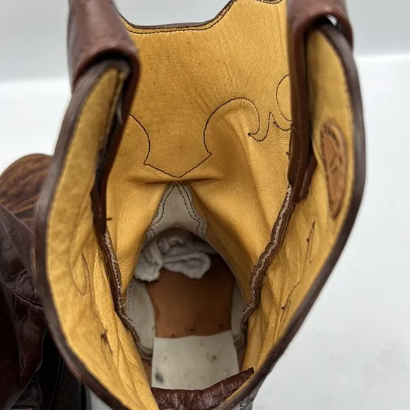 RKABoots hand crafted by David Barnes. It’s all leather with wide entrance