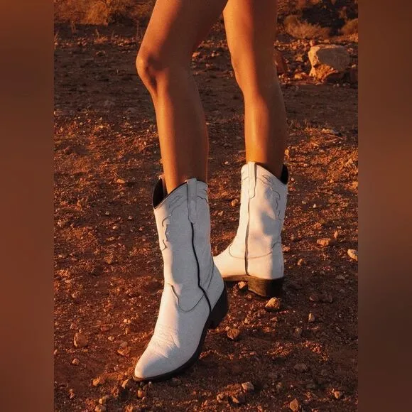 Roc Indio Boots white size 8.5
