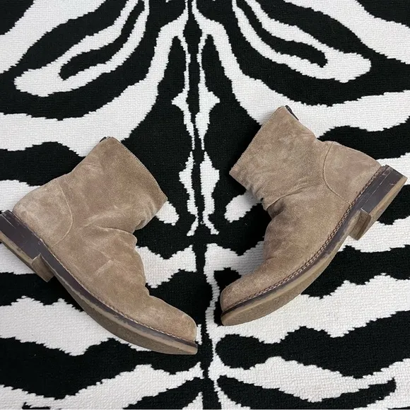 ROOLEE Lucena Suede Ankle Boots Size 9