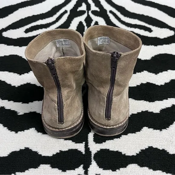 ROOLEE Lucena Suede Ankle Boots Size 9