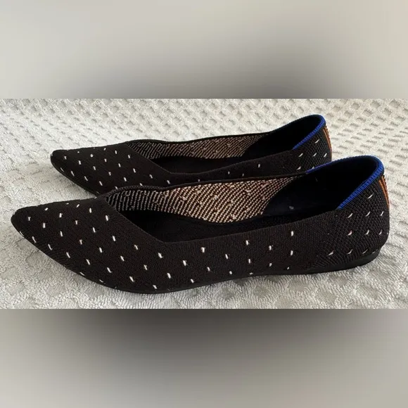 Rothy's The Point Flats in Ivory Dot Size 7 Black Discontinued RETIRED Color