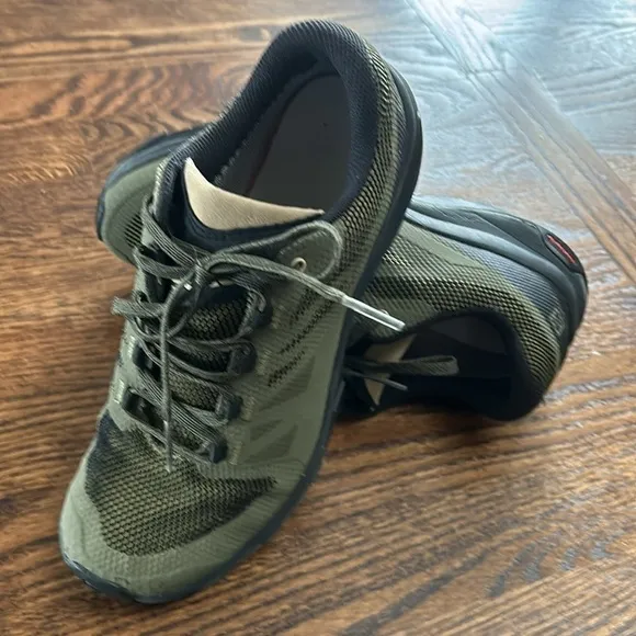 Salomon Men's Outline GORE-TEX Hiking Shoes