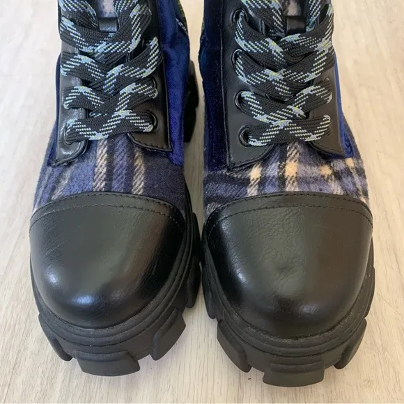 Sam Edelman Circus Velvet Darren Combat Boots In Navy