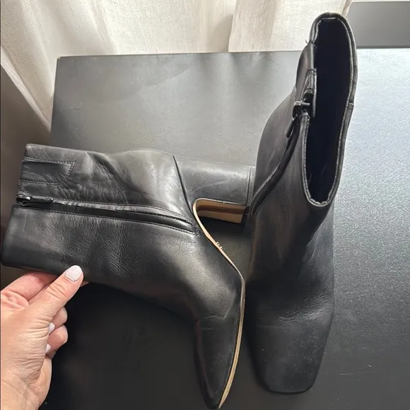 Sam Edelman Daria Bootie Elegant Black Leather Ankle Size 9