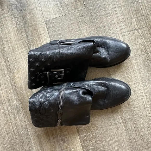 Sam Edelman Leather Buckle Bevin Boots in Black | Size 8