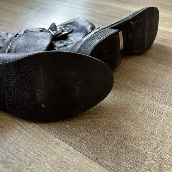 Sam Edelman Leather Buckle Bevin Boots in Black | Size 8