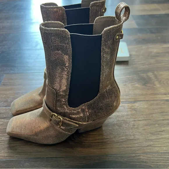 Sam Edelman Suzette Gold Ankle Boots with Buckle Detail NWOT