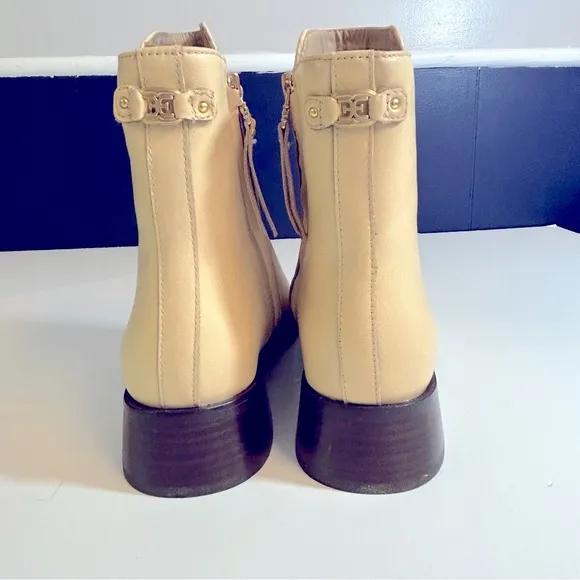 Sam Edelman Women’s Leather Thatcher Ankle Boots in Eggshell Size 9.5 New In Box
