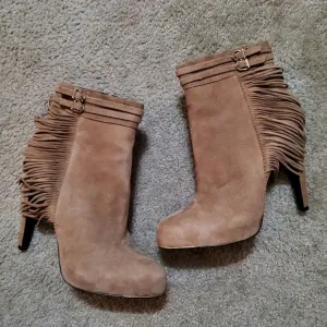 Sam Edeman Keegan tan suede ankle boots