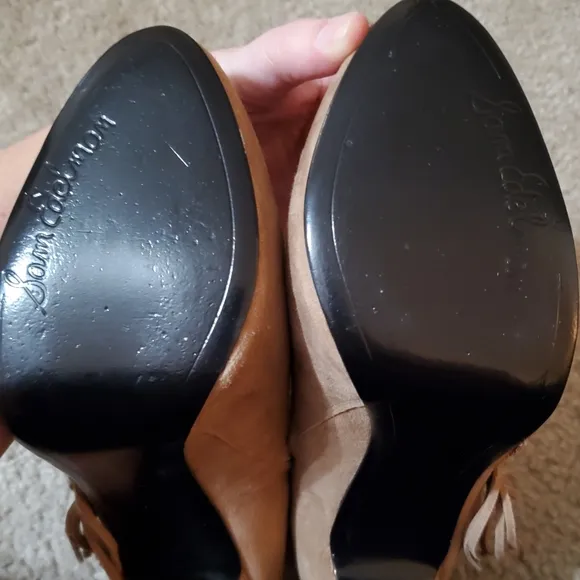 Sam Edeman Keegan tan suede ankle boots
