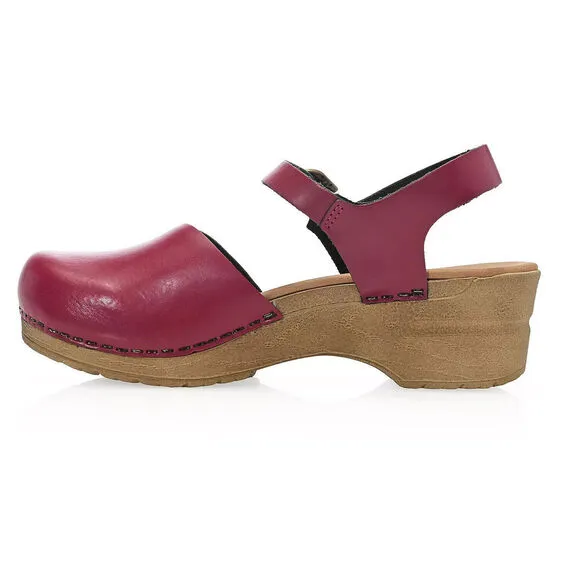 Sanita Sansi Clogs Women's EU 40 Red Adjustable Buckle Closed Toe Shoes ZPO2290