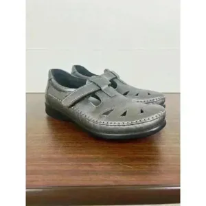 SAS 6M Roamer Women's Silver Leather Mary Janes Shoes Retails $180 NICE