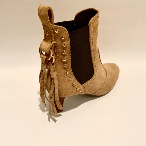 See by Chloé Medium Beige Tan Suede Tasseled Studded Bootie Nude Ankle Boot 36.5