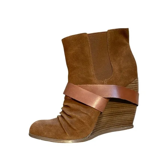 Seychelles Brown Ankle Boots with Suede Finish and Strap Detail Size 10