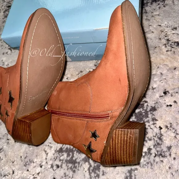 SEYCHELLS Leather Cowboy Boots