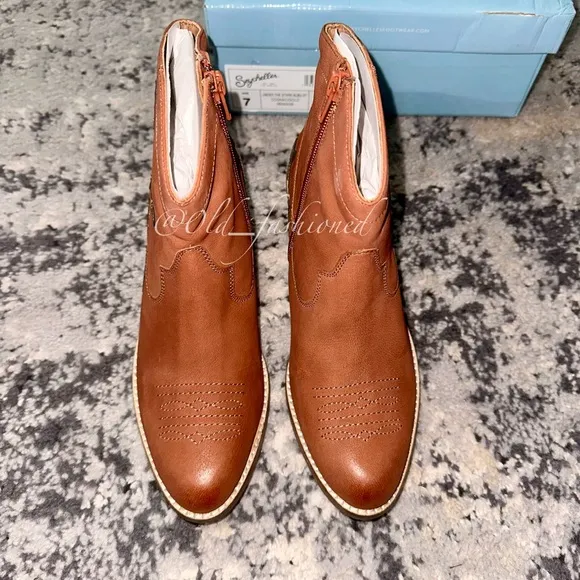 SEYCHELLS Leather Cowboy Boots