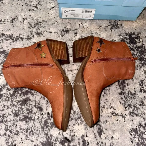 SEYCHELLS Leather Cowboy Boots