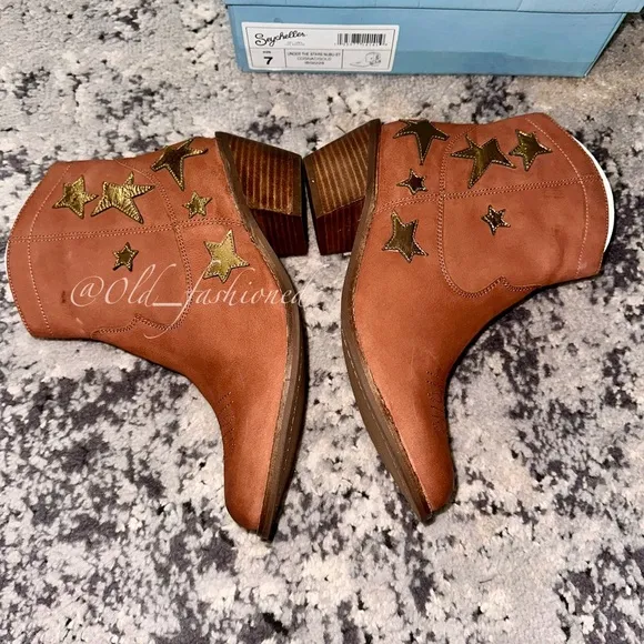 SEYCHELLS Leather Cowboy Boots
