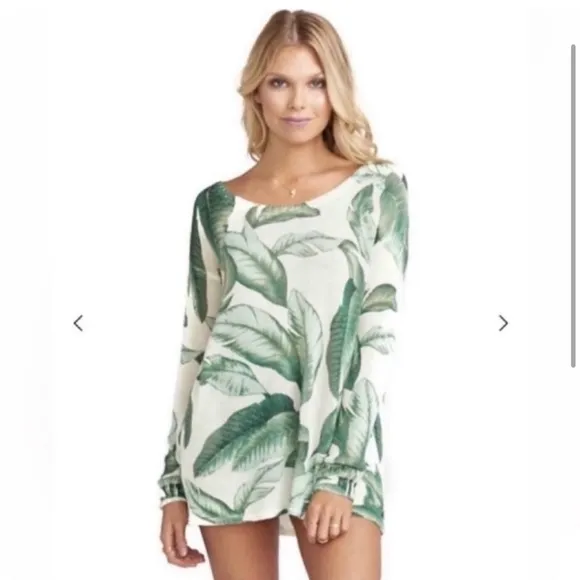Show Me Your MuMu Palm Leaf Tropical Bonfire Sweater Size Small