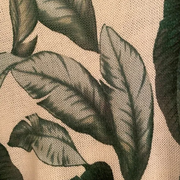 Show Me Your MuMu Palm Leaf Tropical Bonfire Sweater Size Small