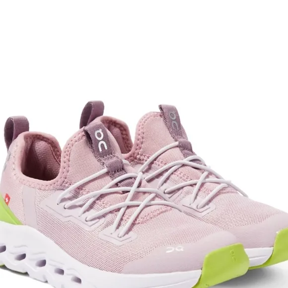 Size 2 Girl's ON CLOUDLEAP Pink Shoes