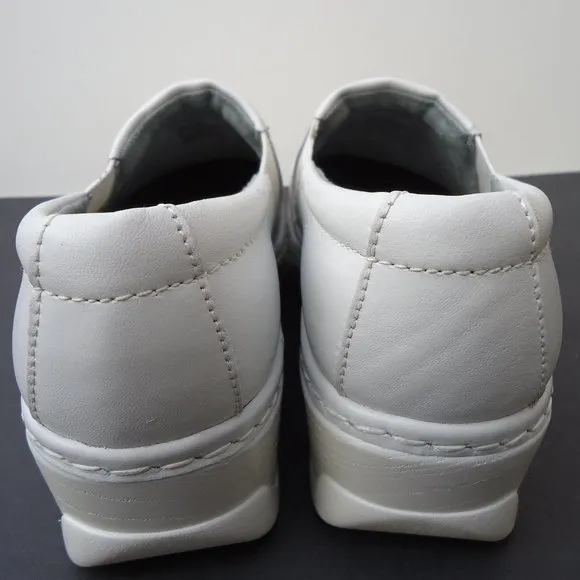 SIZE 6.5. KLOGS white leather pofessional clogs.