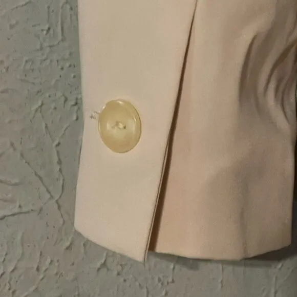 Size 14‎ two piece Bernard Hoktzman cream beige long sleeve blazer skirt set
