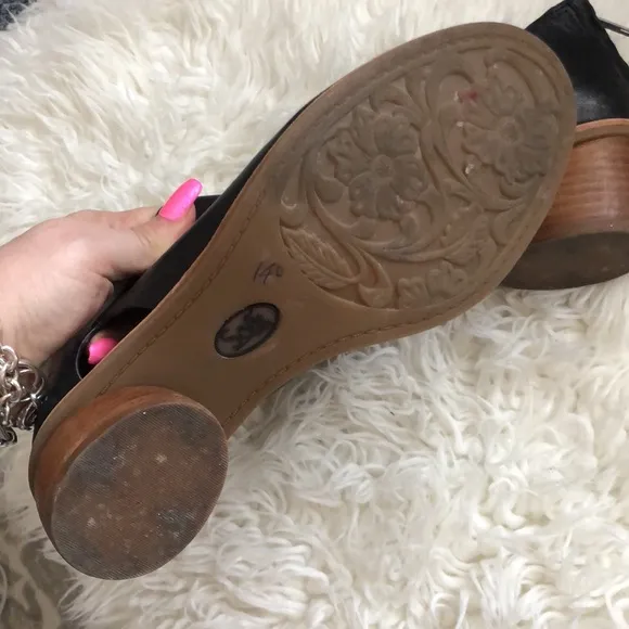 SofftCarleigh Leather Rounded Stack Heel Peep Toe Shoes