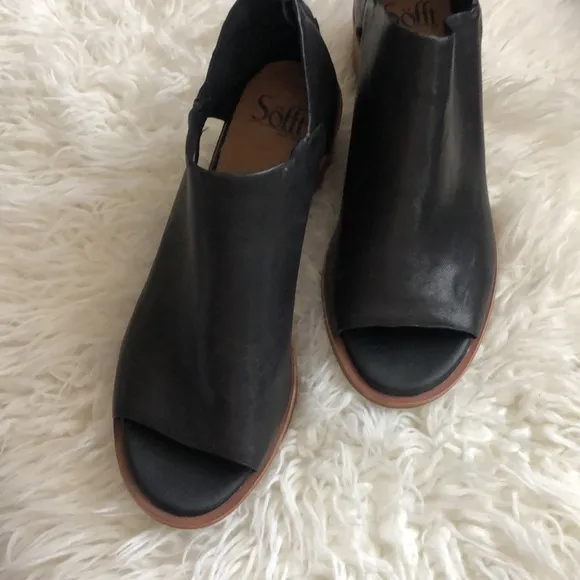 SofftCarleigh Leather Rounded Stack Heel Peep Toe Shoes