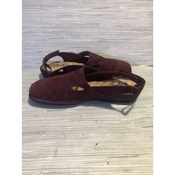 SoftWalk Women's Size 10 Slingback Adjustable Suede  Maroon‎ Mules
