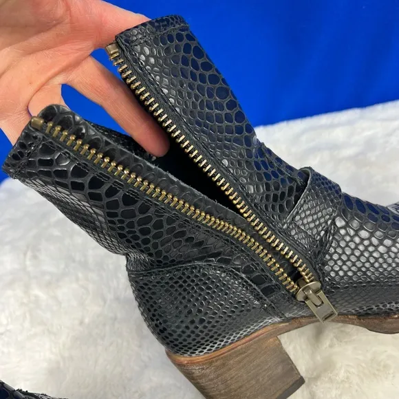 🚫SOLD! |•FREEBIRD BY STEVEN•| 'Carlito' Black Snakeskin Leather Biker Boots