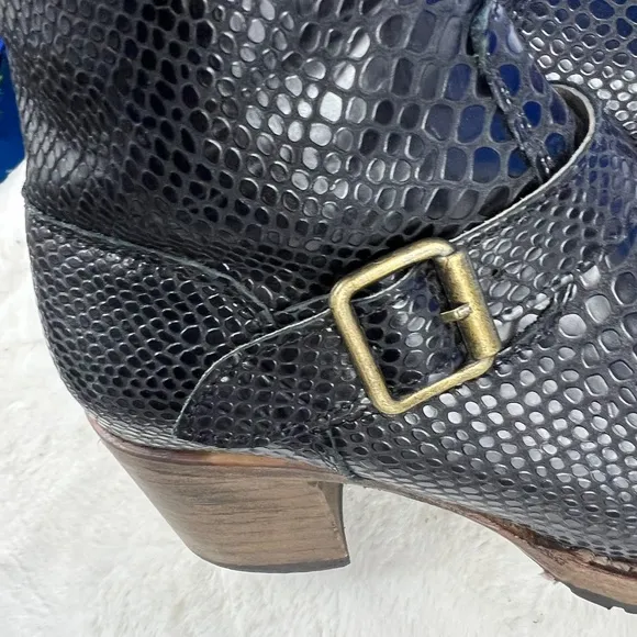 🚫SOLD! |•FREEBIRD BY STEVEN•| 'Carlito' Black Snakeskin Leather Biker Boots
