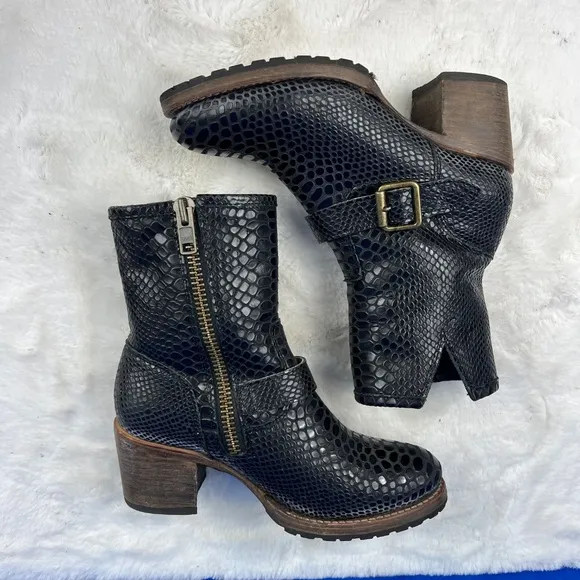 🚫SOLD! |•FREEBIRD BY STEVEN•| 'Carlito' Black Snakeskin Leather Biker Boots